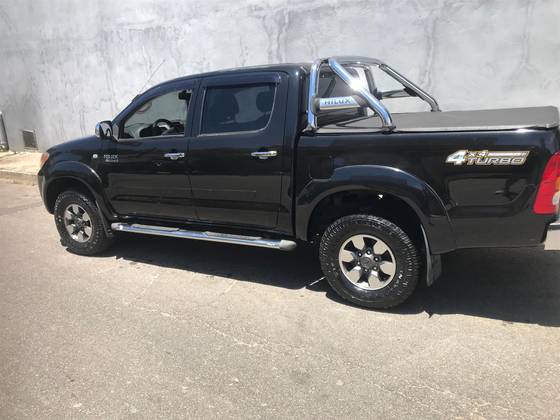 TOYOTA HILUX 3.0 SRV 4X4 CD 16V TURBO INTERCOOLER DIESEL 4P AUTOMÁTICO TOYOTA HILUX 3.0 SRV 4X4 CD 16V TURBO INTERCOOLER DIESEL 4P AUTOMÁTICO